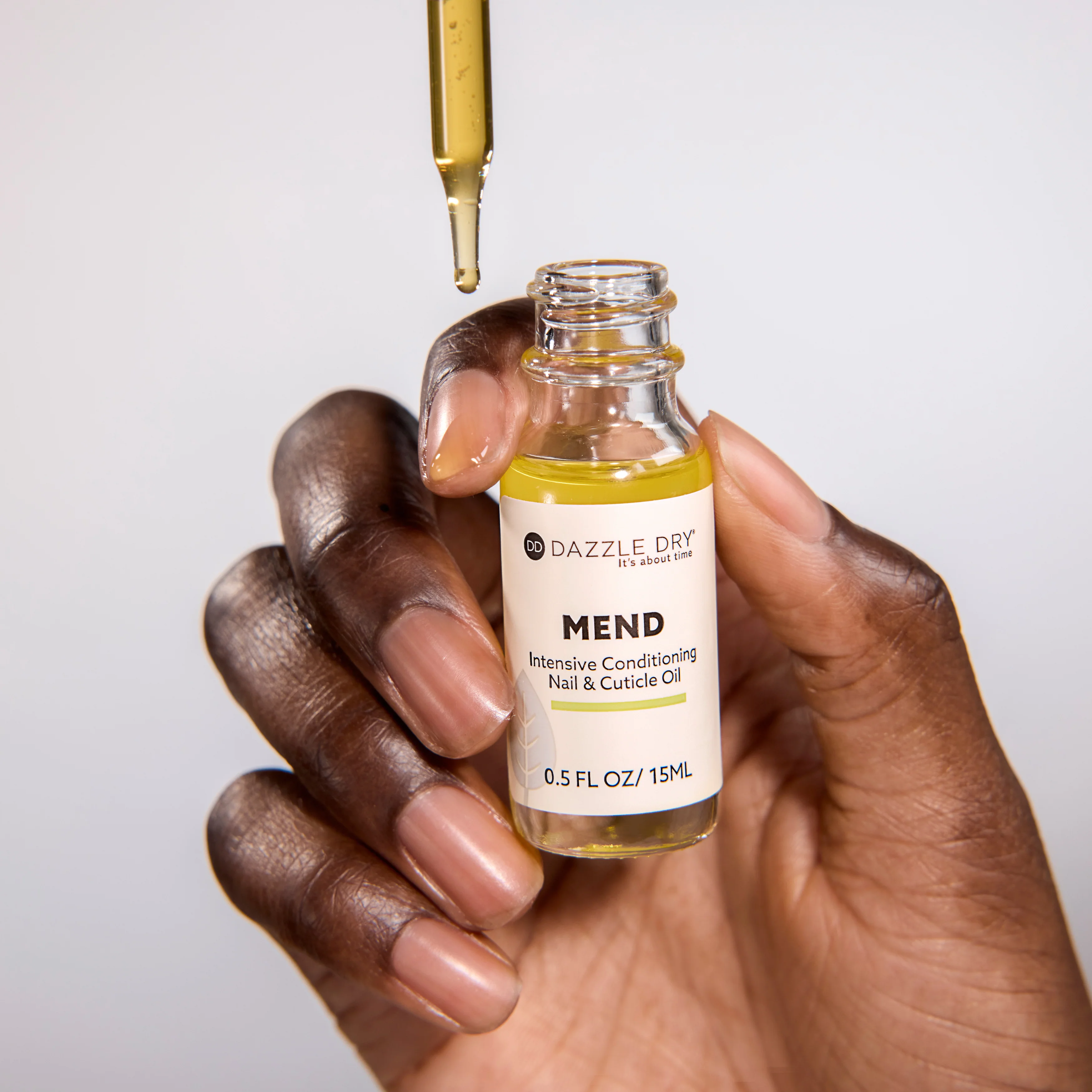 MEND Intensive Conditioning Nail & Cuticle Oil - Image 3