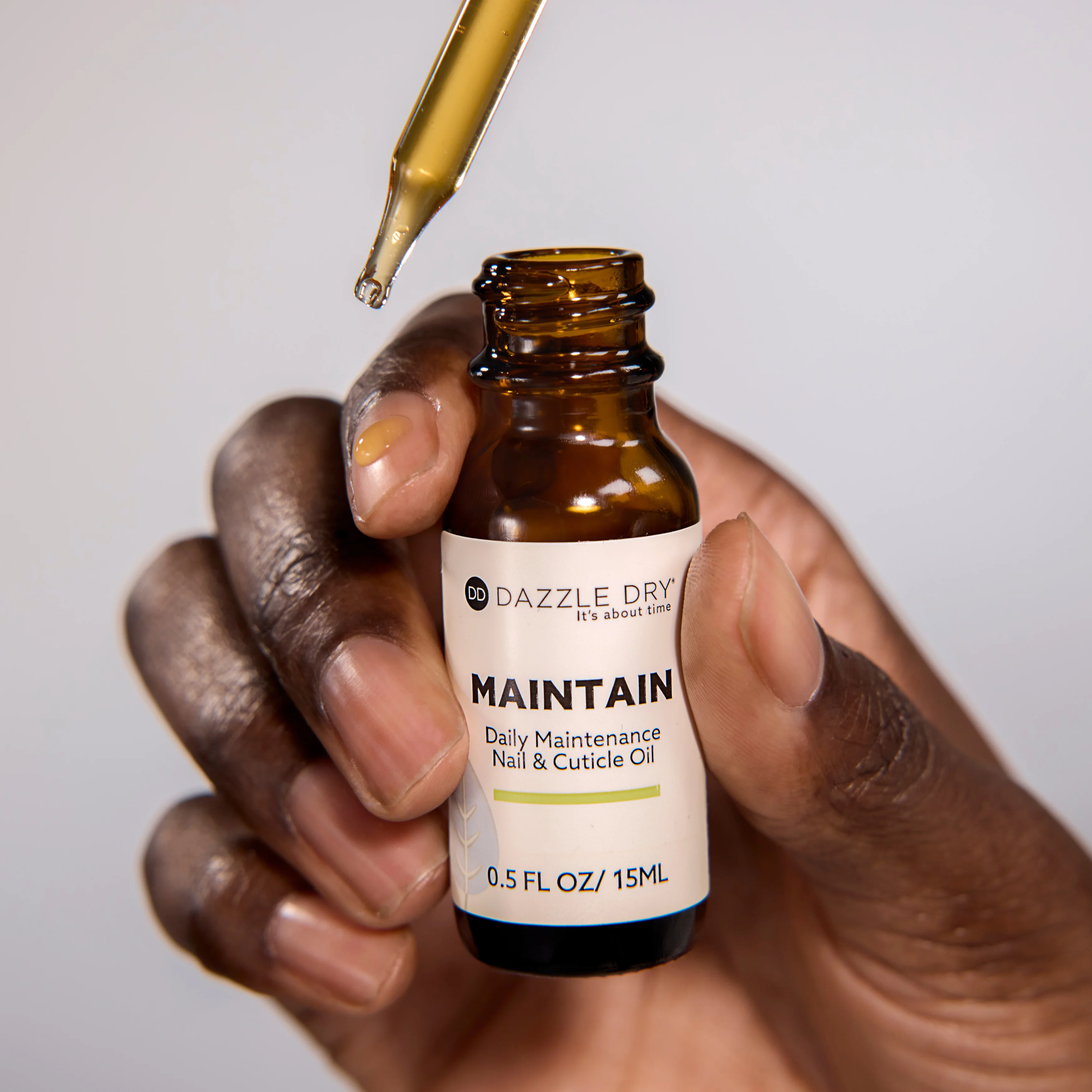 MAINTAIN Daily Maintenance Nail & Cuticle Oil - Image 3